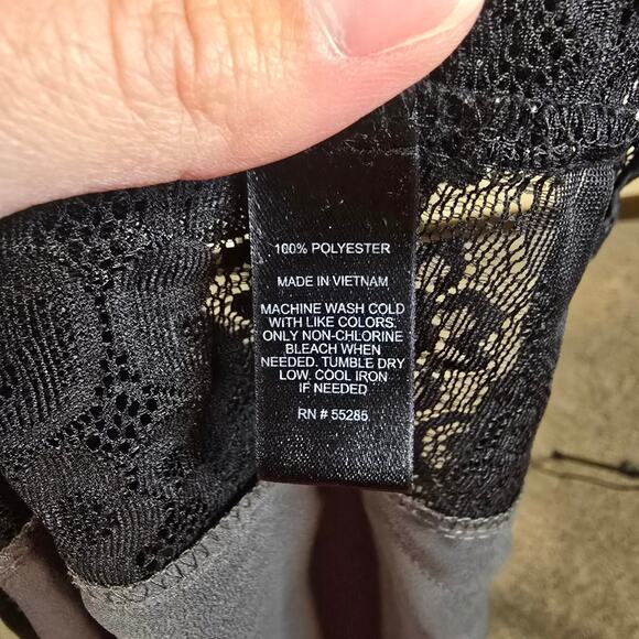 Women's Express Gray Button Down Blouse w/ Sheer Lace Sides | Size Small - Picture 10 of 10